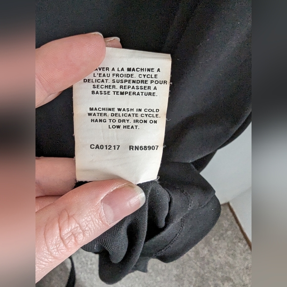 Le Chateau Black Faux Wrap 3/4 Sleeve Dress Size M - Picture 3 of 7